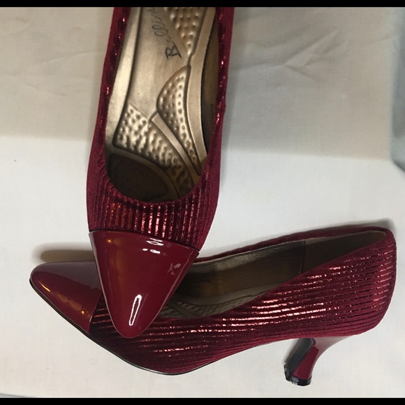 Zesty Red Corduroy Pump from Bellini - Picture 3 of 4